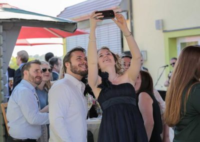 Hochzeitsfotos in Stuttgart Selfie der Gäste